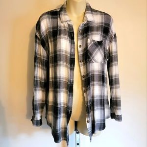 Boyfriend fit black and white plaid
